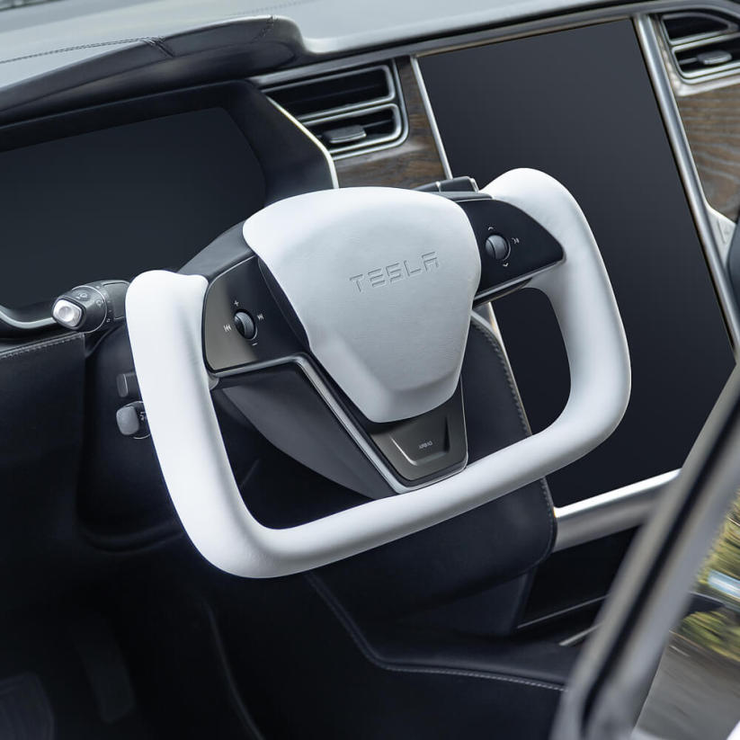 Tes studioTesstudio Custom Comfort & Style Yoke Steering Wheel Upgrade