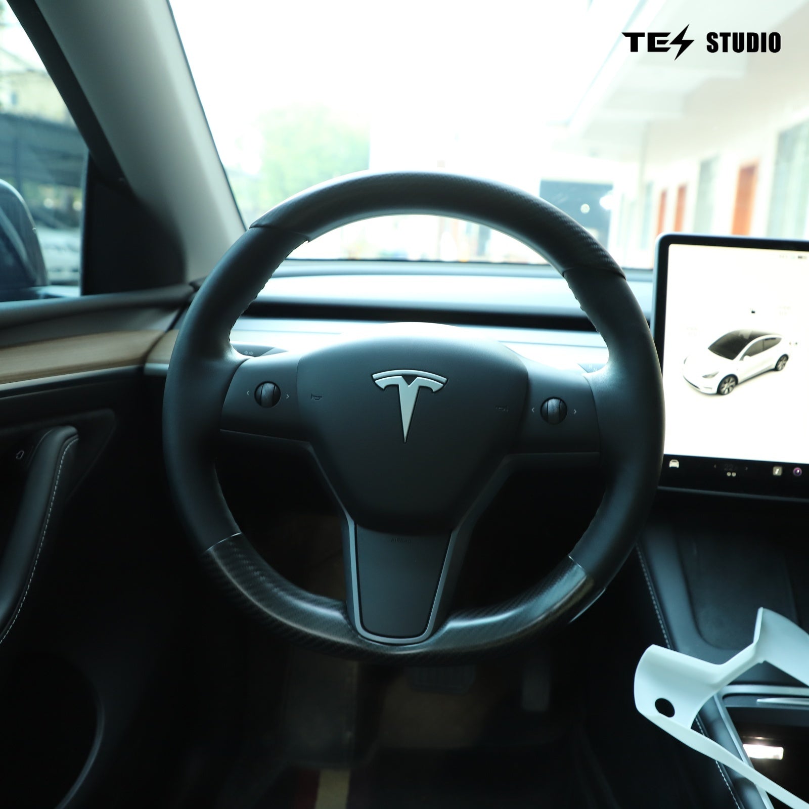 Tesla Model 3/Y Steering Wheel Covers Model 3/Y Upper/Lower Parts Steering Wheel Accessories Tesstudio? (2pcs )