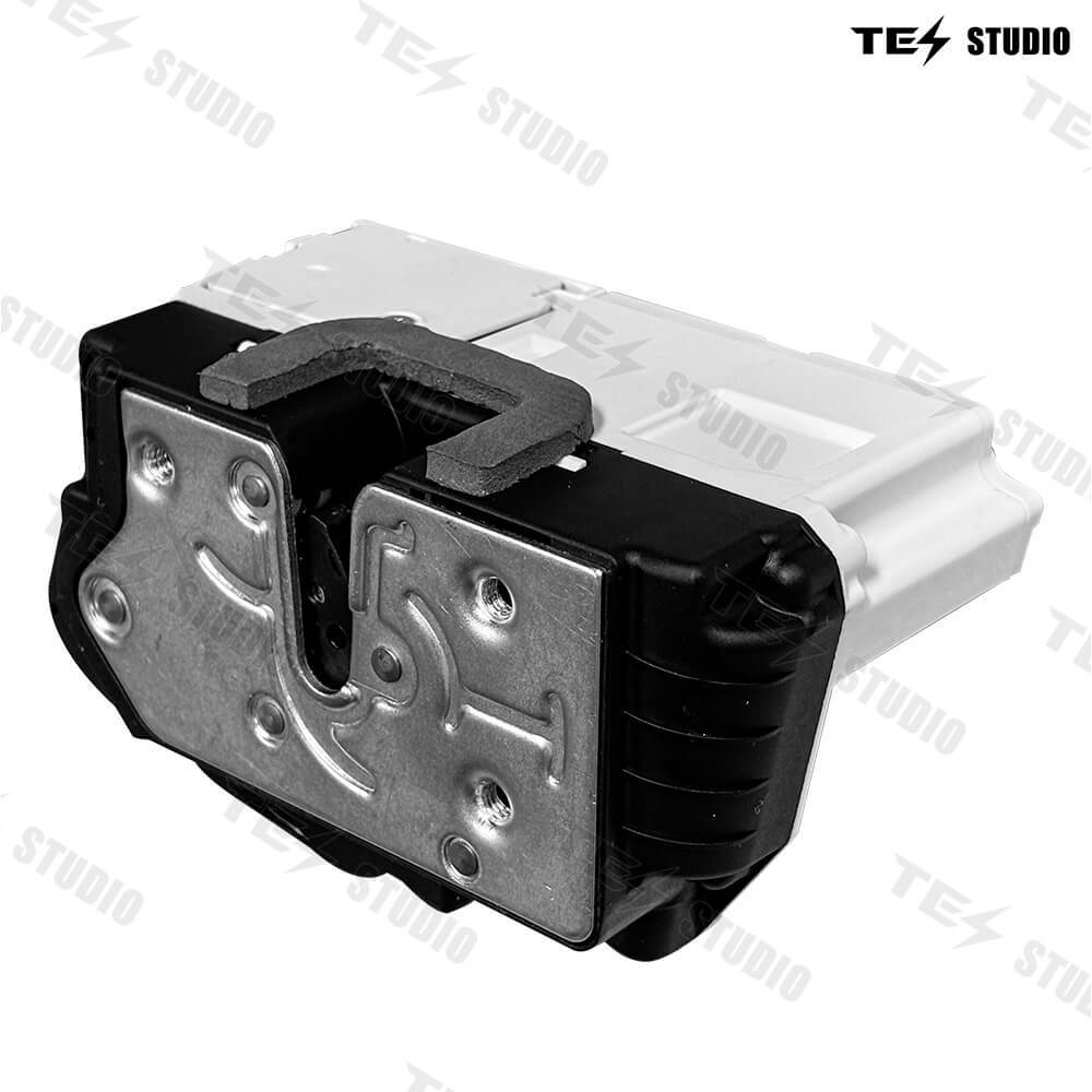 Tesstudio Model S Soft-Close Doors for an Elegant and Convenient Driving Experience | Tesla Accessories