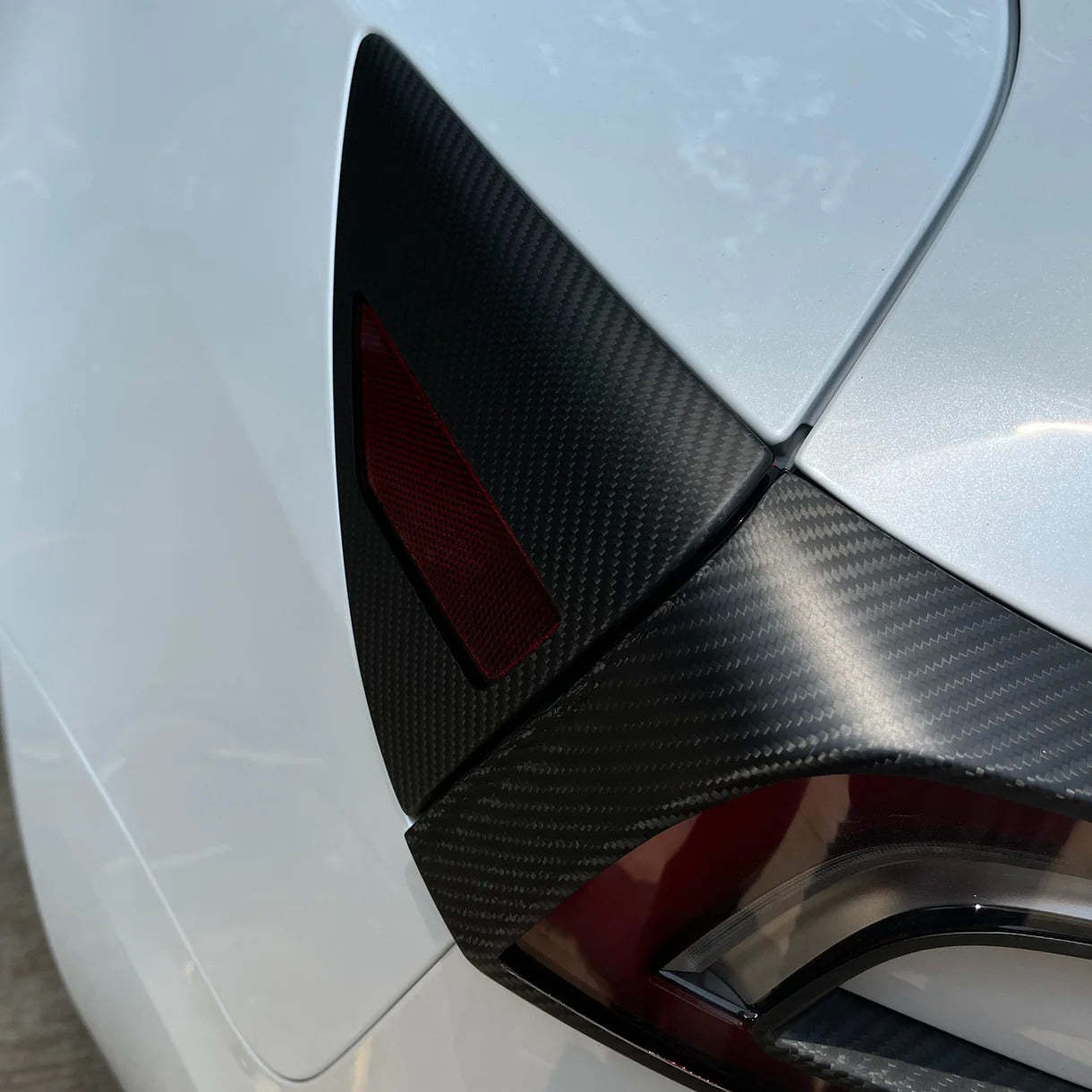 Premium Carbon Fiber Charging Port Cover for Tesla Model 3/Y/S/X