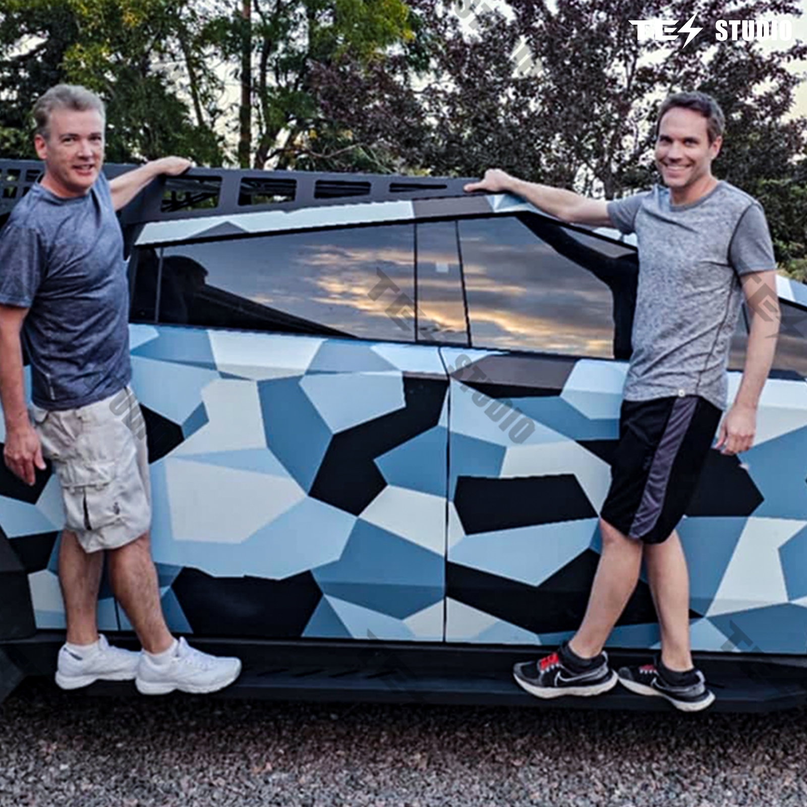 Tesstudio Cybertruck Accessories Running Boards Side Steps Exterior Brackets Nerf Bars for Tesla Cybertruck