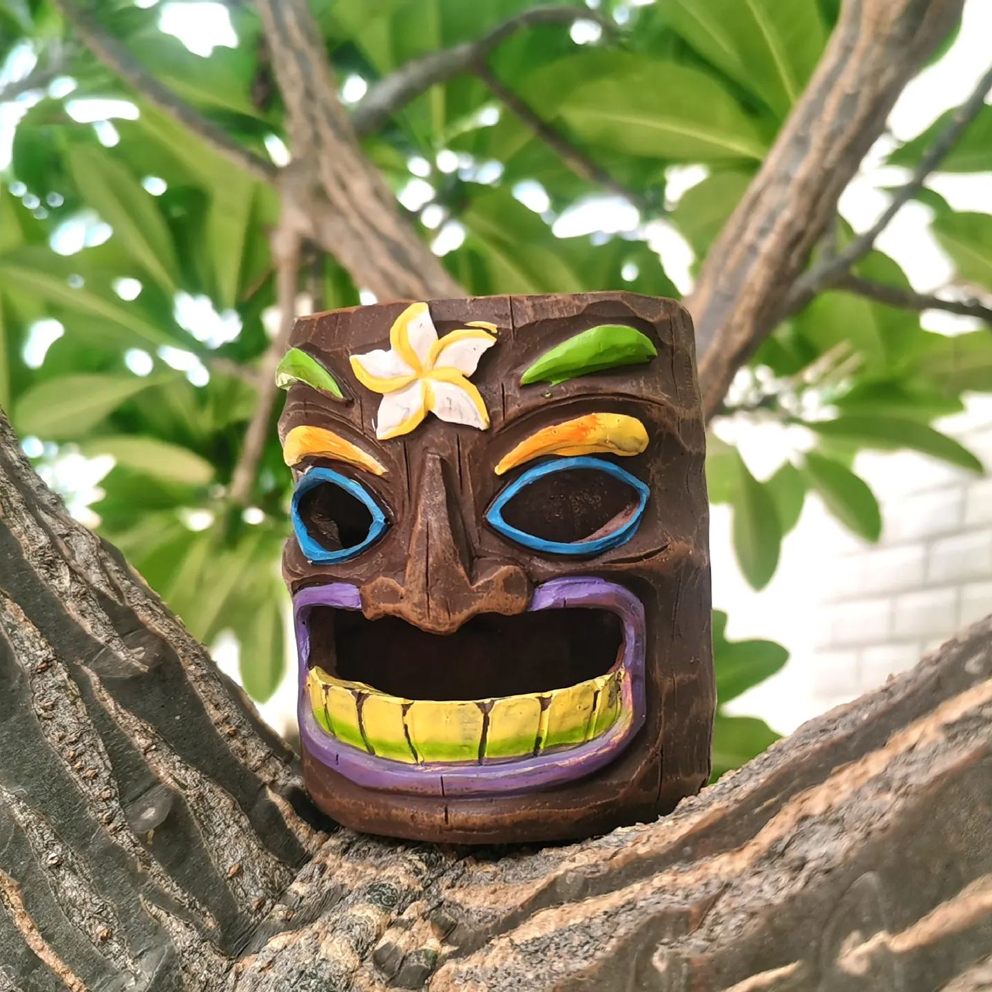 Outdoor courtyard hanging novel bird house