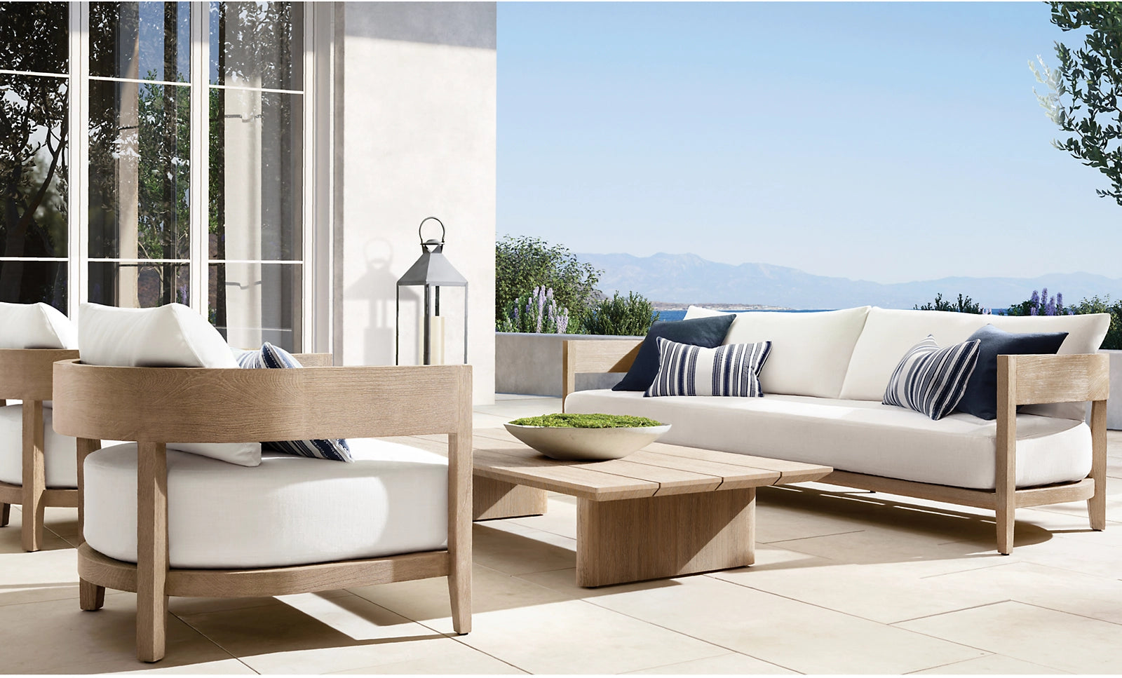 BALMAIN TEAK LOUNGE CHAIR