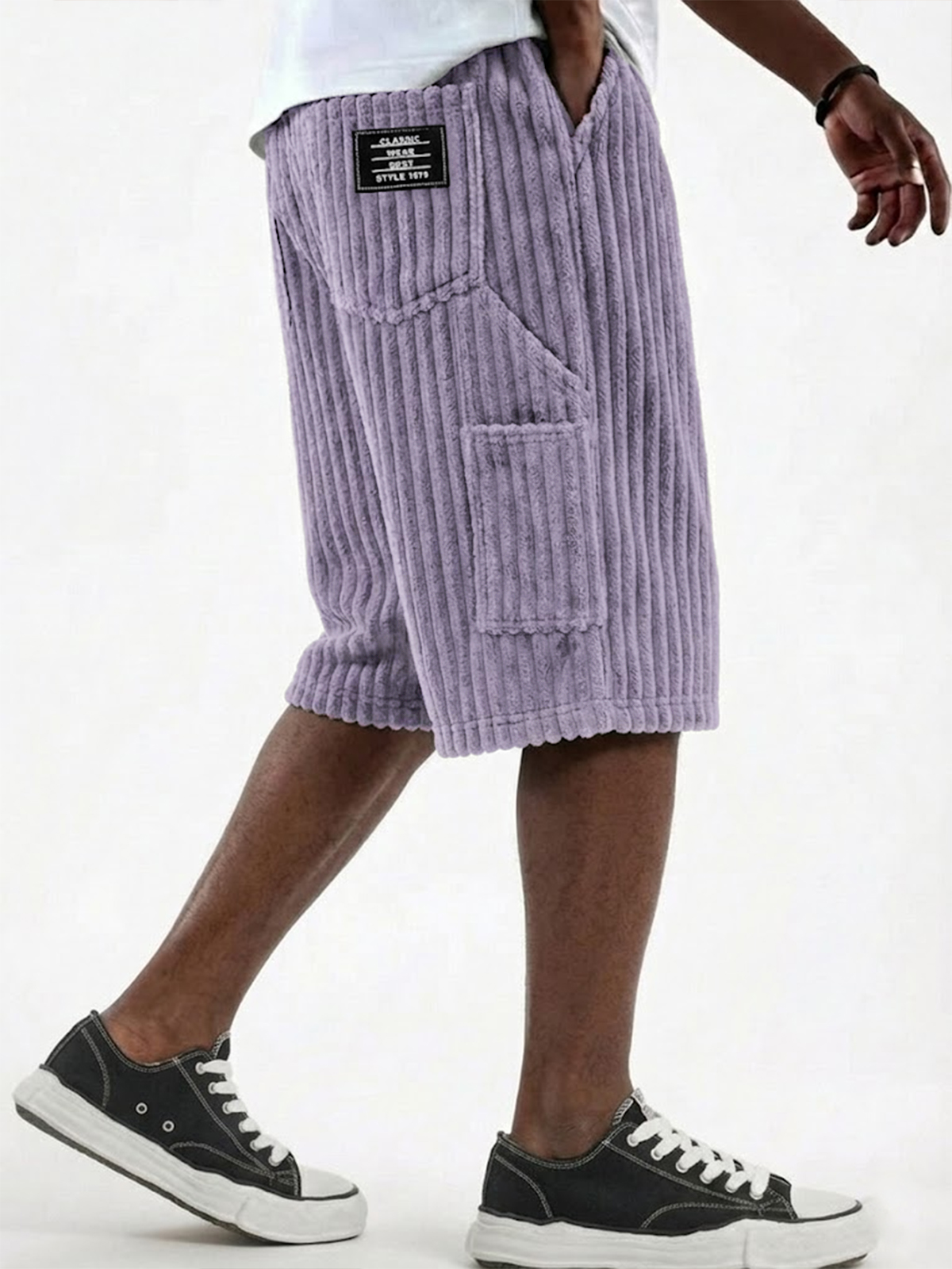 Practical Multi-pocket Striped Shorts