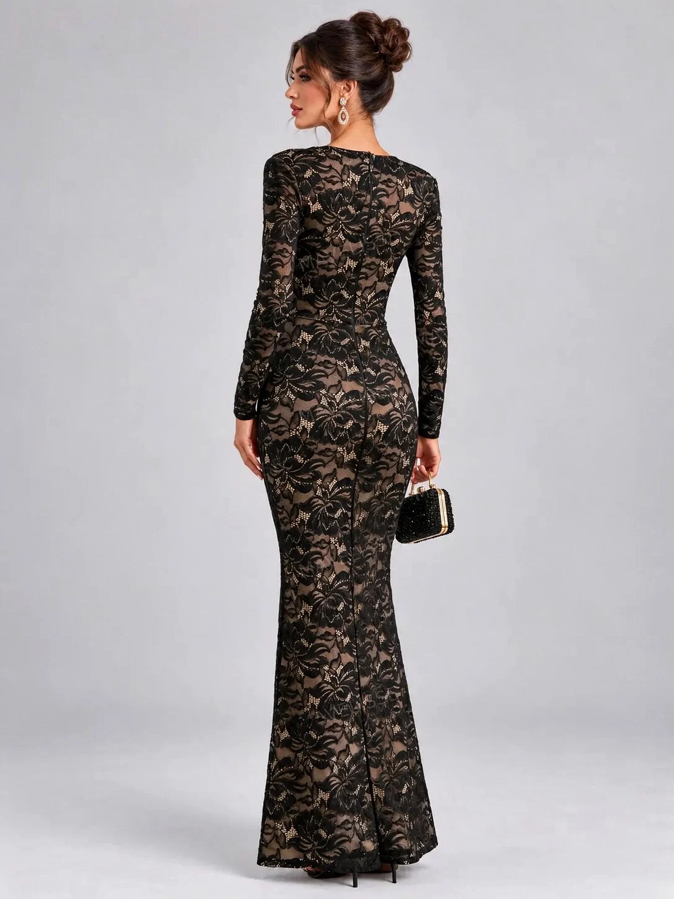 Black Floral Lace Plunge Neck Long Sleeve Maxi Evening Dress [erp-image:9607979cc68f8d5d5bda260c]