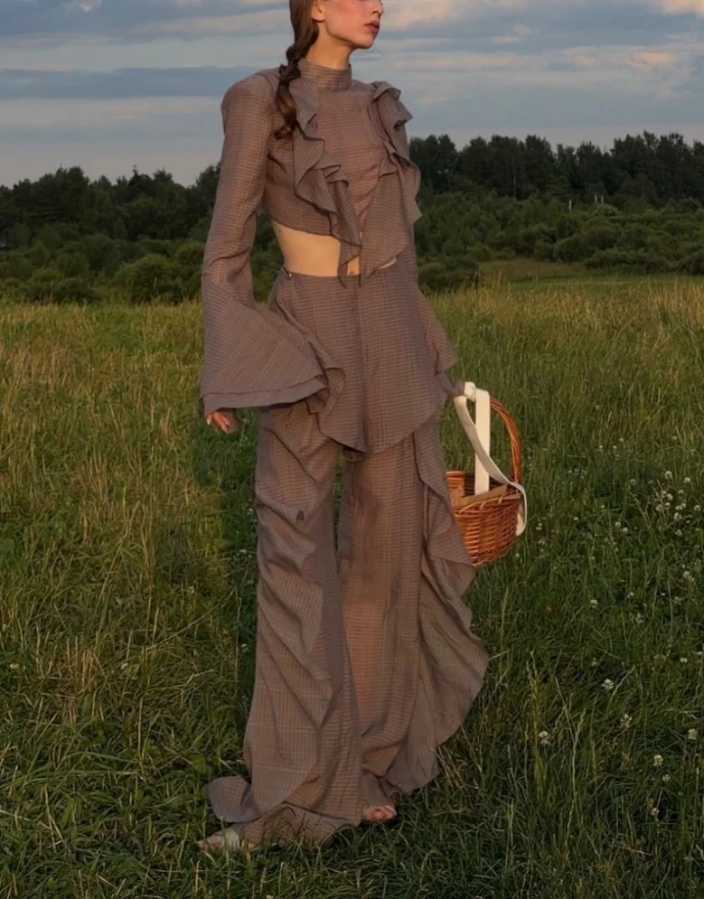 Women's Plaid Ruffle Mock Neck Crop Top and Wide Leg Trousers Two Piece Set [erp-image:298f4ce30468bafd14cfac08]
