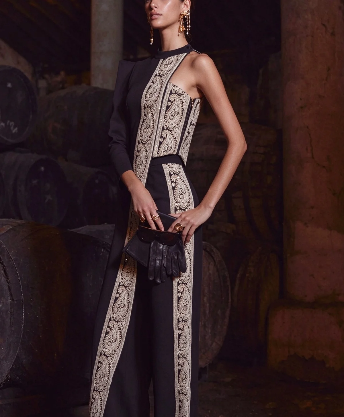 Women's One Shoulder Paisley Embroidered Asymmetrical Top and Trousers Two Piece Set [erp-image:81495a182d3275255ee0b674]