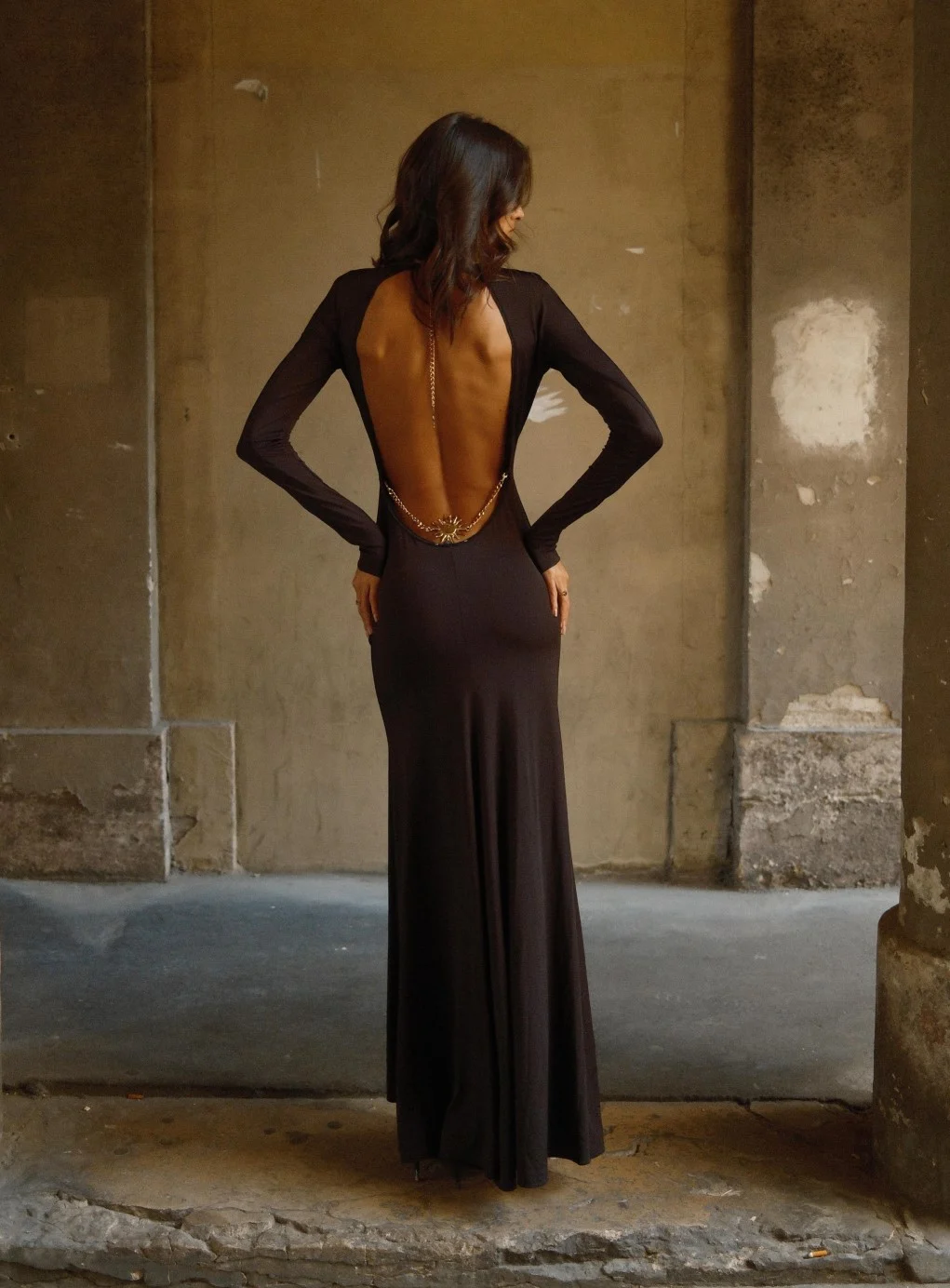 Backless Long Sleeve Maxi Dress with Gold Chain Detail in Black [erp-image:14cb367afc84f89a13e369bf]