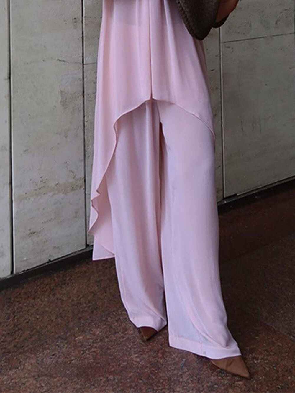 Elegant Asymmetric Sleeveless Halter Tie Top