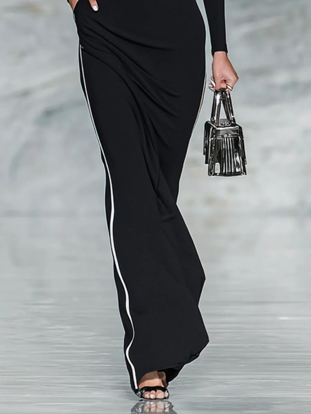 Elegant Black And White Trim Square Neck Long Sleeve Tight Maxi Dress