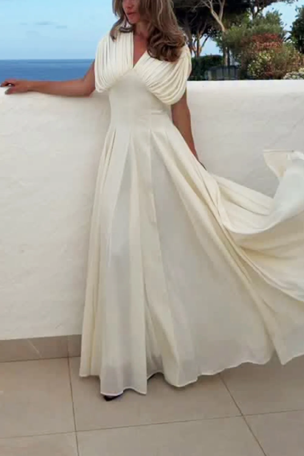 Elegant Pleated Bodice V-Neck Flowy A-Line Maxi Dress Evening Gown