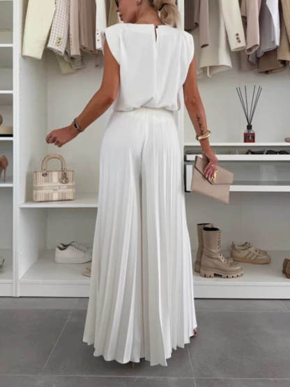 Fashionable Round Neck Padded Shoulder Top