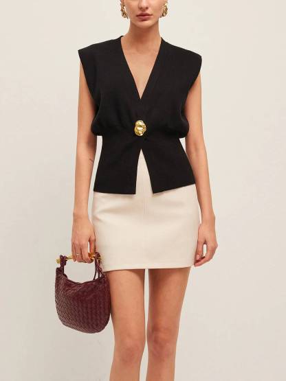 Metal Button Knit Vest