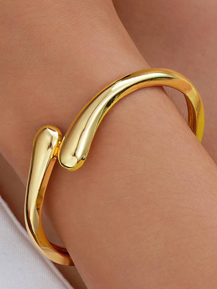 Minimalist Streamlined Design Bracelet