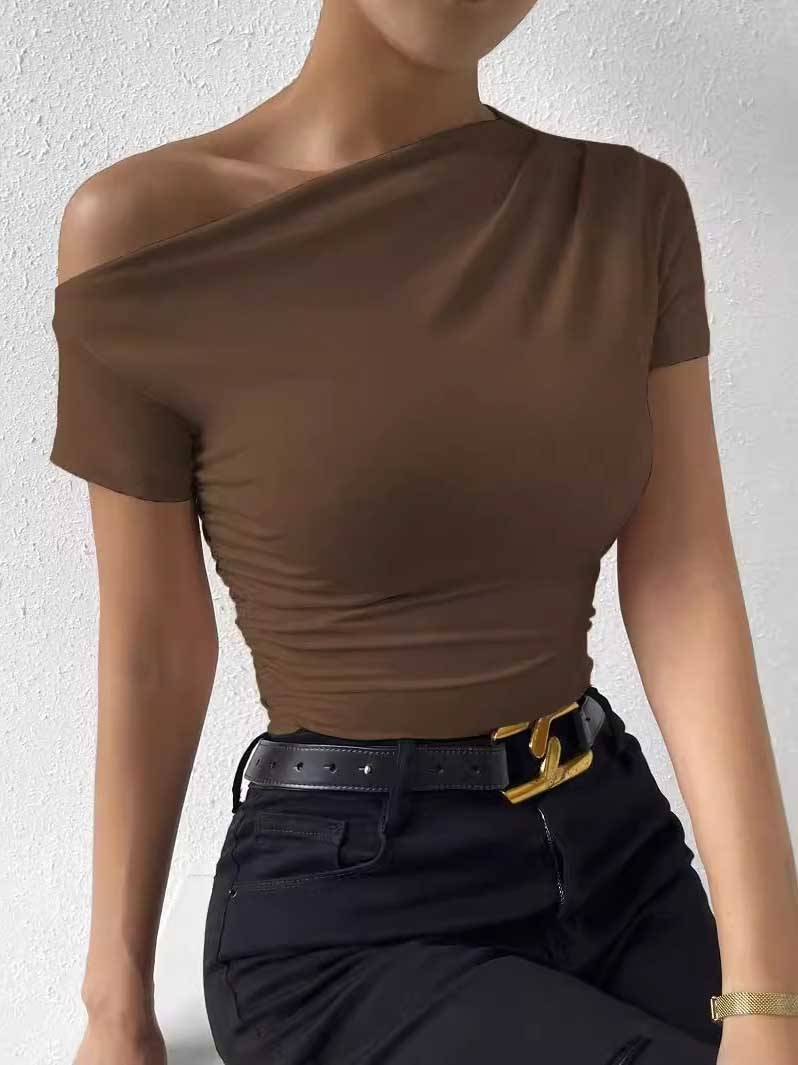 Off-shoulder pleated short-sleeved T-shirt