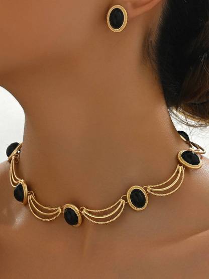 Vintage Palace Style Metal Inlaid Gem Earrings Necklace