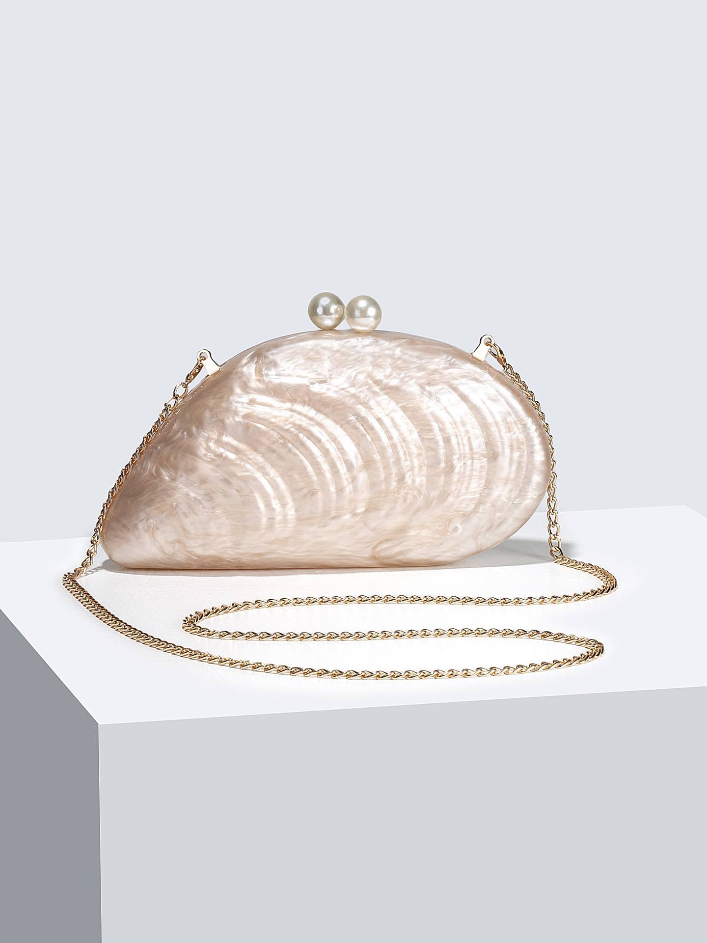 Shell Element Clutch Chain Bag