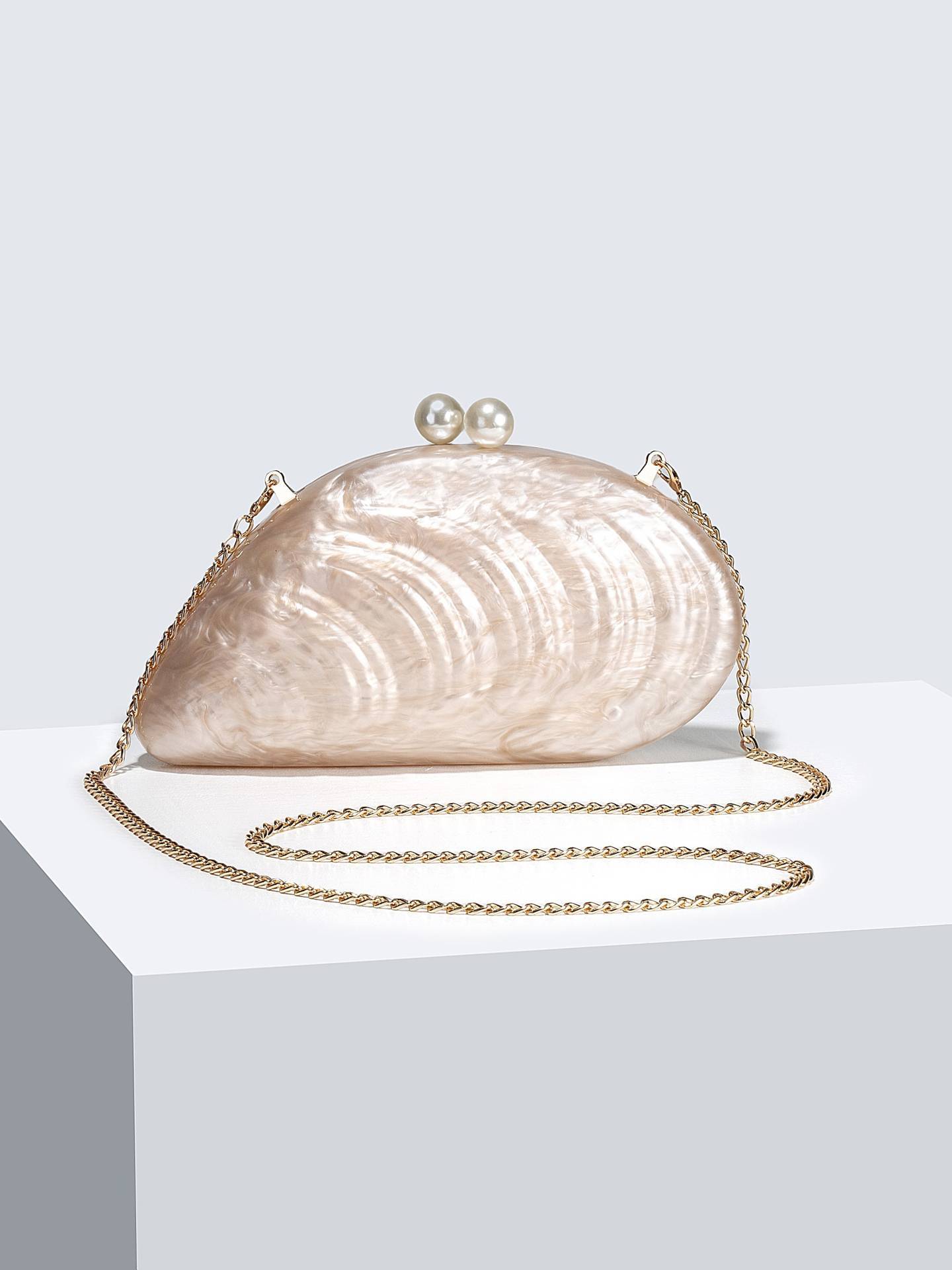 Shell Element Clutch Chain Bag