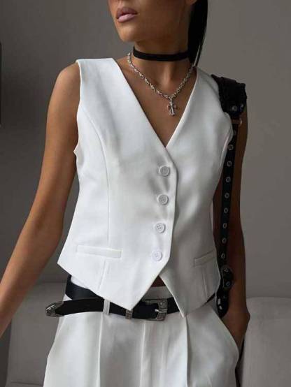 Minimalist Vest And Shorts Suit-Vest