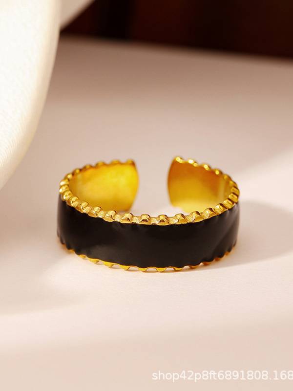 Unique Splicing Ring