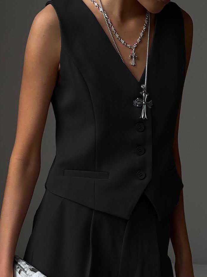 Minimalist Vest And Shorts Suit-Vest