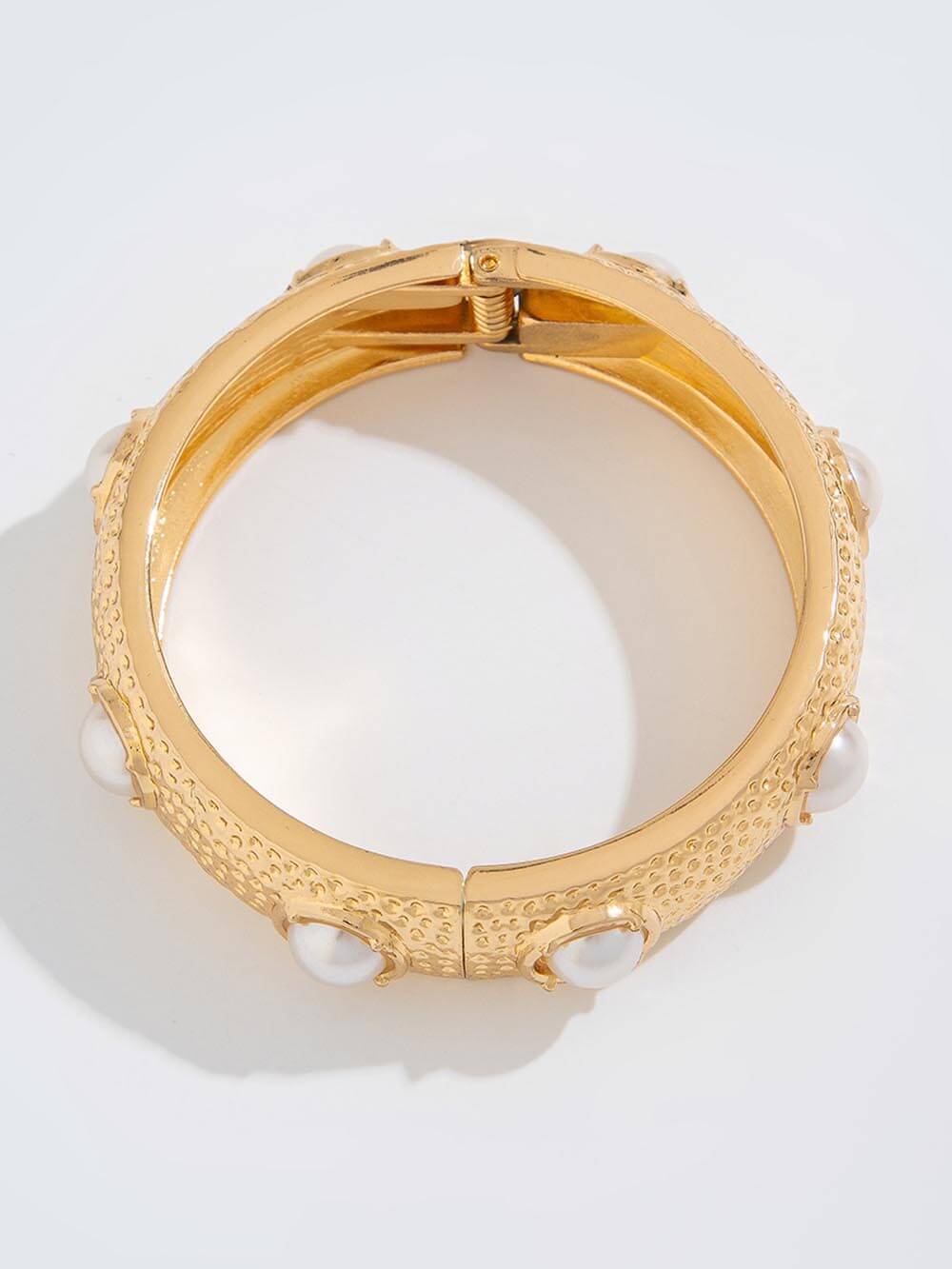 Exaggerated Smooth Hug Irregular Geometric Wide-Edge Spring Bracelet