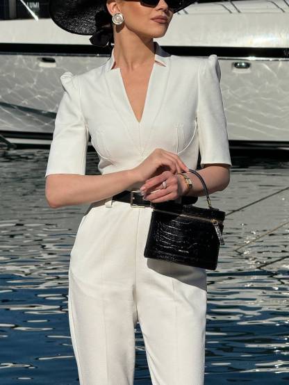 Minimalist V-Neck Stand Collar Jumpsuit