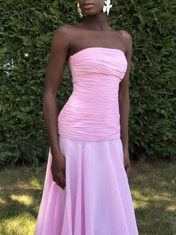 Tube Top Pleated Hip-hugging Loose Hem Maxi Dress