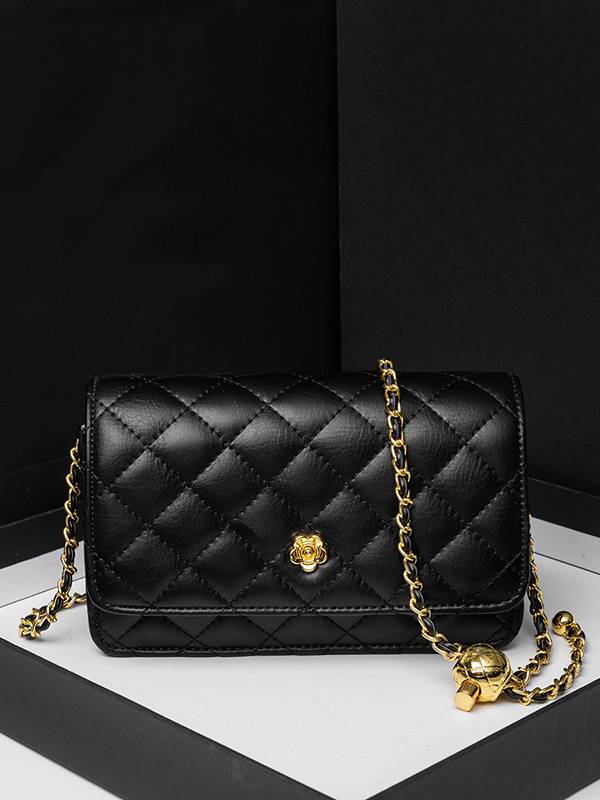 Elegant Camellia Clutch Chain Bag