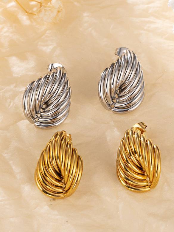 Minimalist Old Money Streamlined Earrings