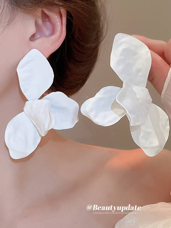 Petal Element Earrings