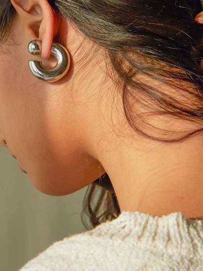 Minimalist Front And Back Wear Earrings