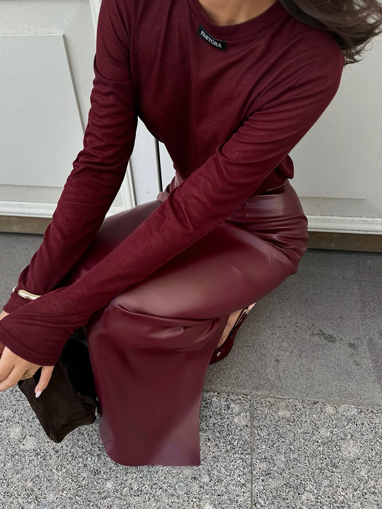 Slit hip-wrap PU Leather Skirt