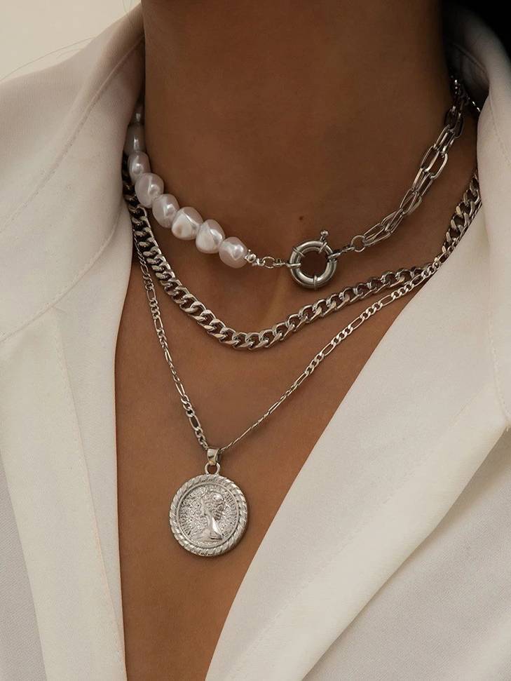 Minimalist Multi-layered Necklace