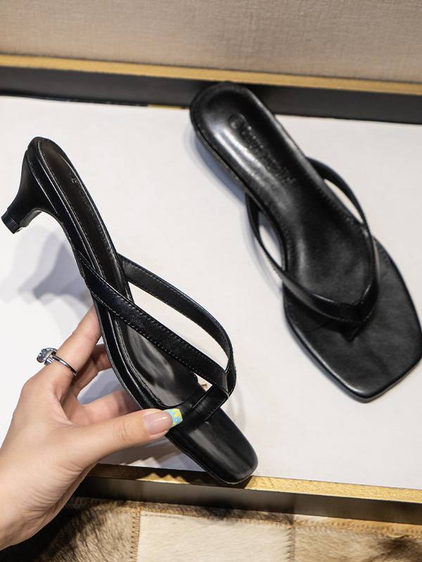 Flip-flops Flat/stiletto slippers