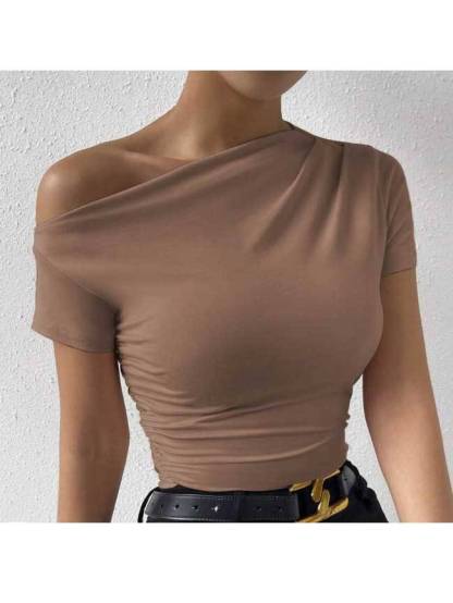 Off-shoulder pleated short-sleeved T-shirt