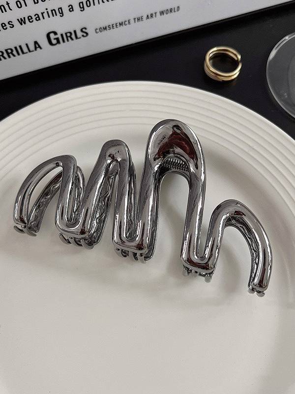 Minimalist Metal Hairpin