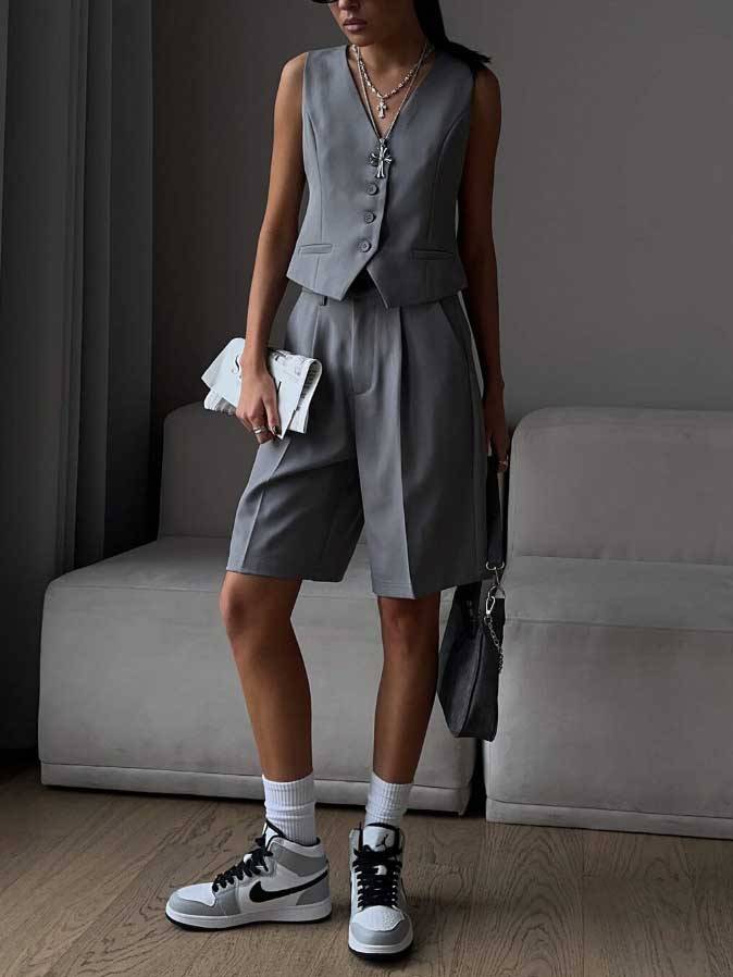 Minimalist Vest And Shorts Suit-Shorts