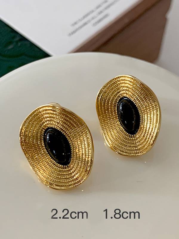 Vintage Irregular Thread Splicing Earrings