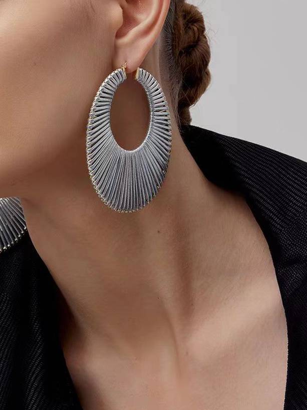 Minimalist Fan-shaped Earrings