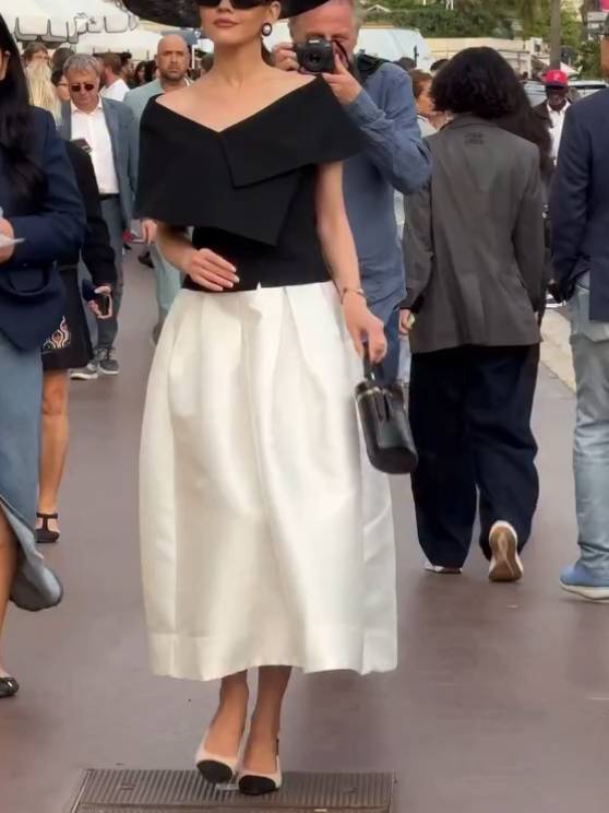 Elegant Asymmetric Off-shoulder Shirt And Skirt Suit-Skirt