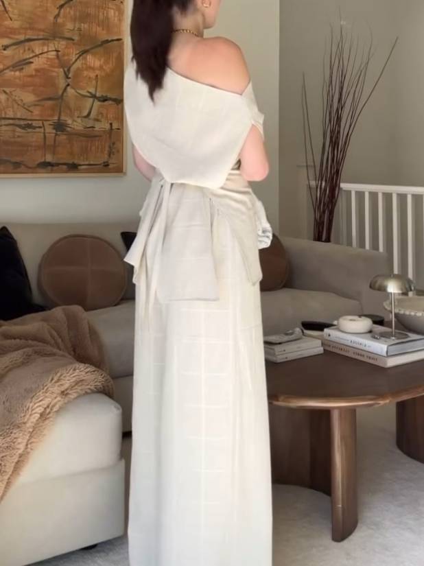 Off-shoulder Slit Top And Wide-leg Pants Suit - Top