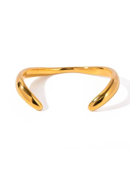 Minimalist Streamlined Bracelet