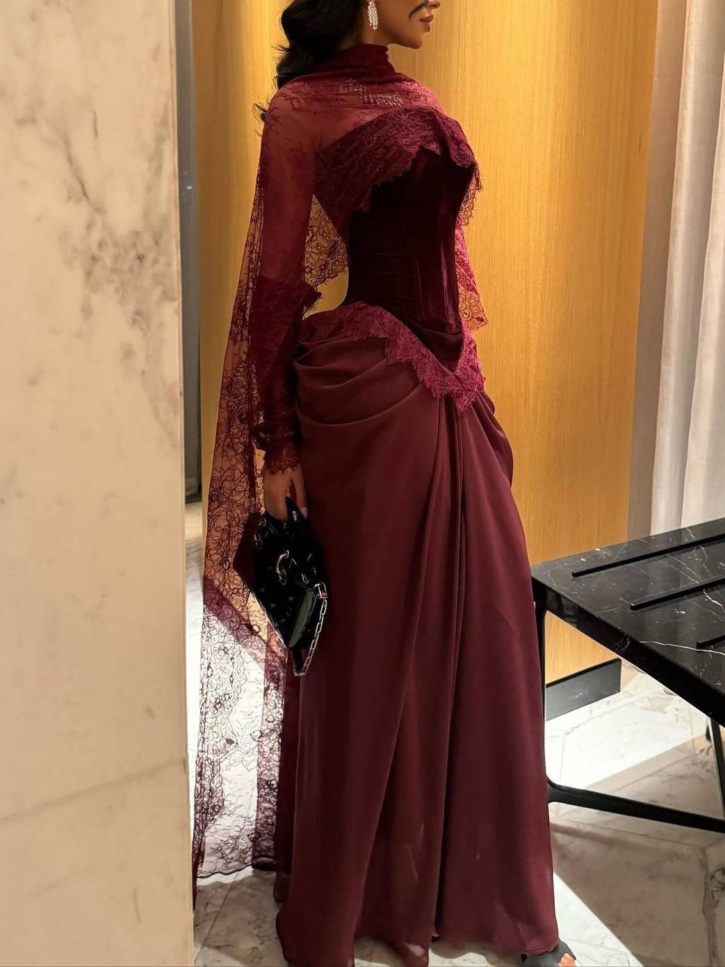 Lace-Splicing Pleated Maxi Dress