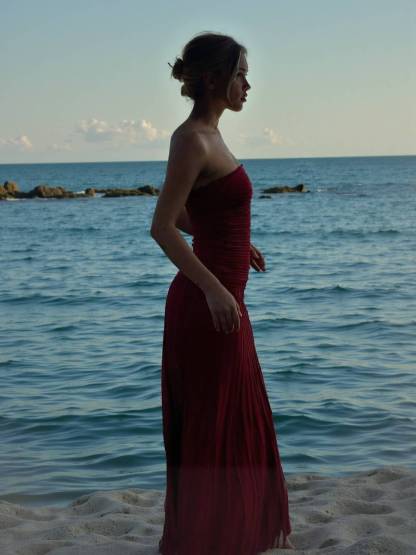 Slim-Fit Tube Top Knit Maxi Dress