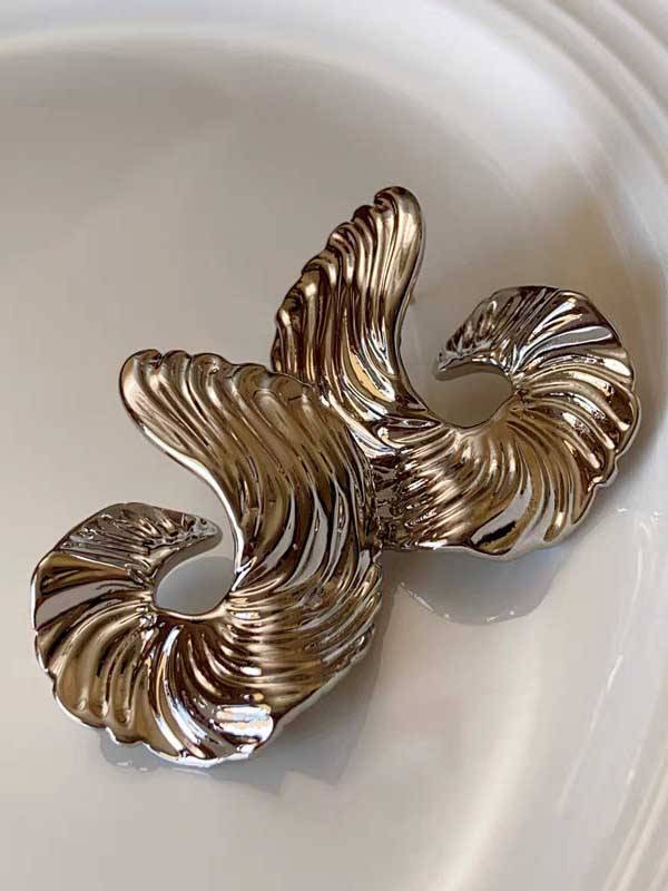 Minimalist Streamlined Embossed Earrings