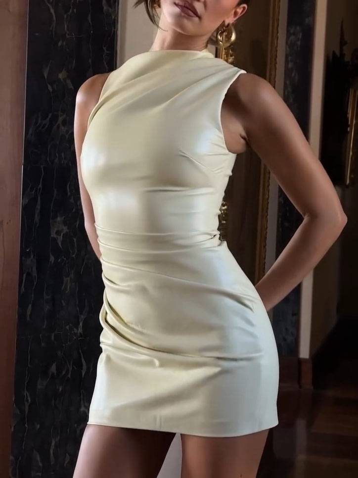 Pleated Design Slim-Fit Mini Dress