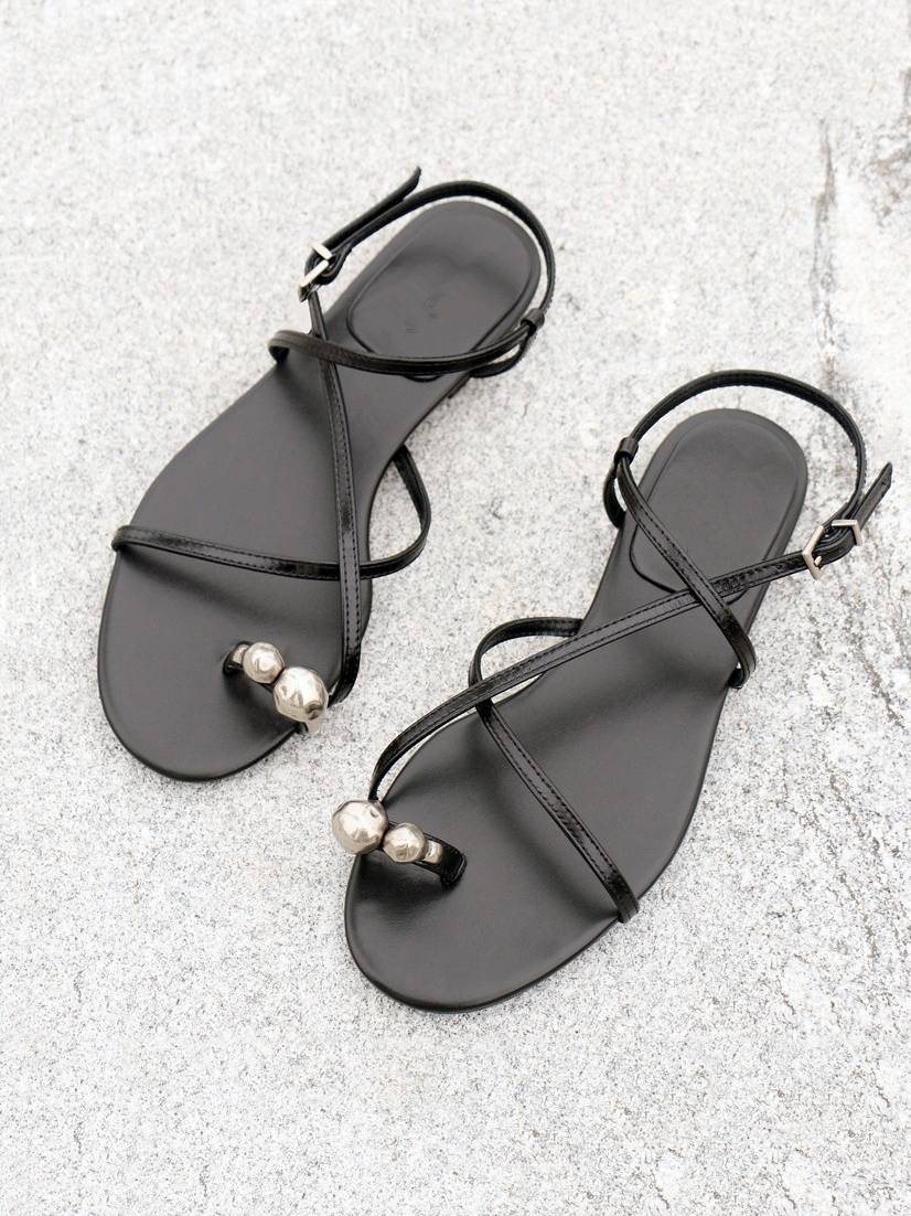 Vacation Style Minimalist Metal-Embellished Flat Sandals