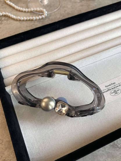 Minimalist Grab Hairpin