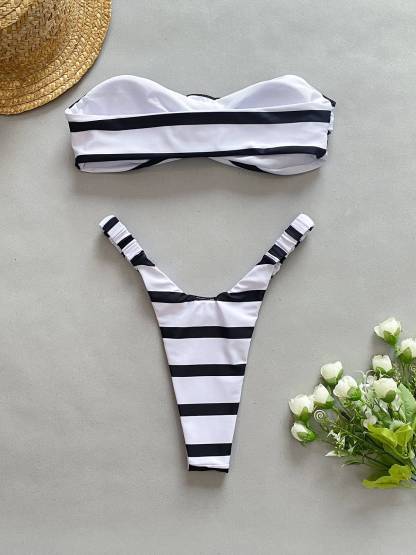 Three-Dimensional Flower Striped Bikini Two-Piece Set